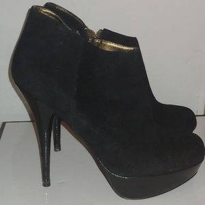 Steve Madden Platform Suede Booties